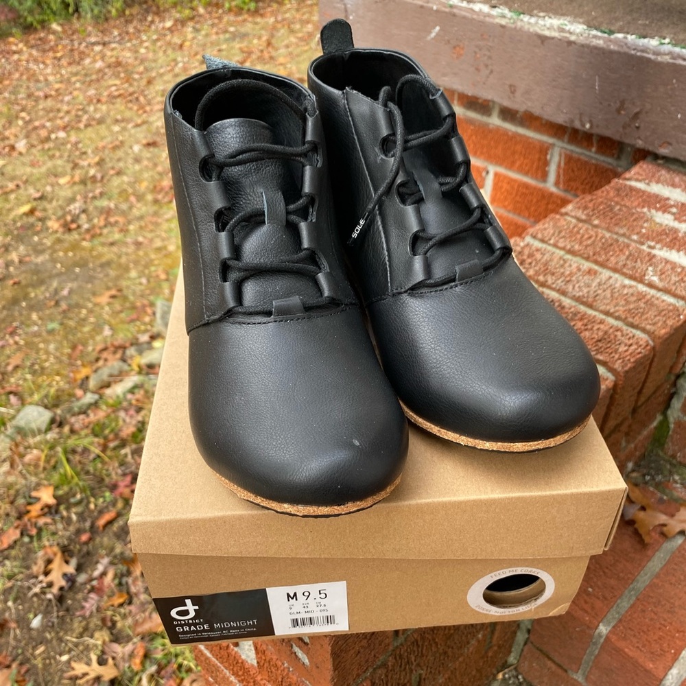 Sole Men's Lace-up All Natural Leather Chukka ReCork Black Boots Size 9.5